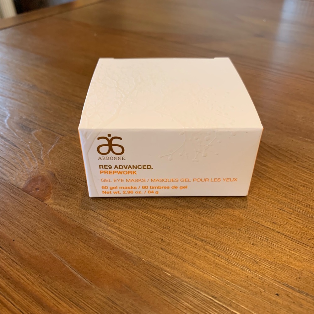 Arbonne: RE9 Advanced Prepwork Gel Eye Masks